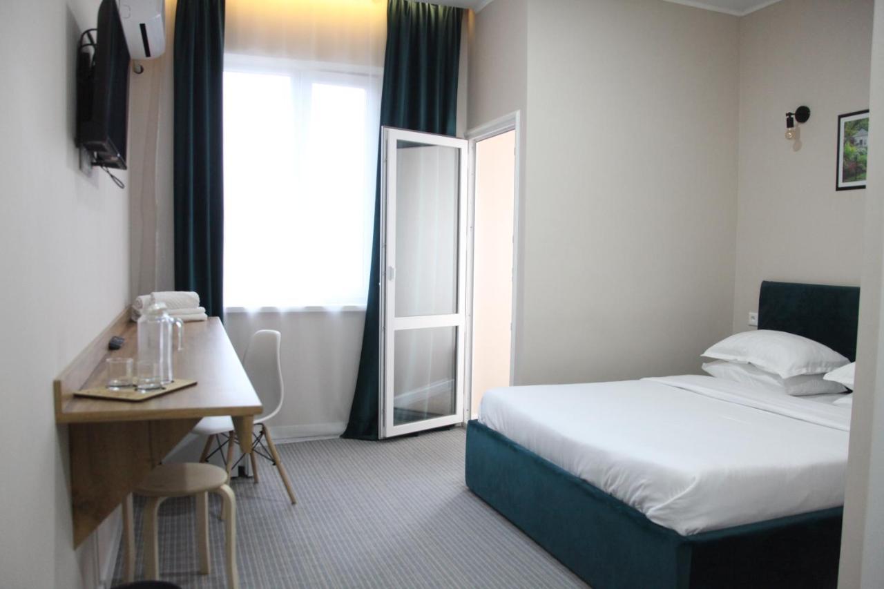 Jardin Hotel Aqtöbe Ngoại thất bức ảnh